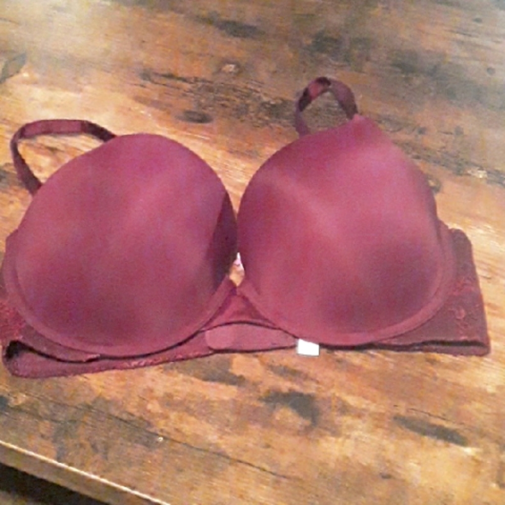 NWOT Victoria's Secret 34DD Maroon Sexy Padded underwire Push Up Bra